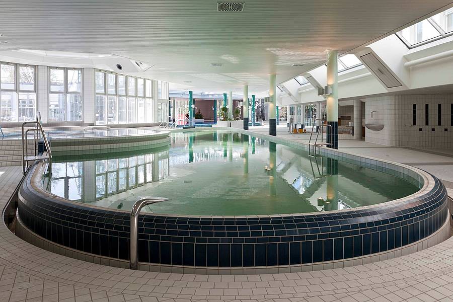 Stuttgart Mineralbad Cannstatt - Steuler Pool Linings