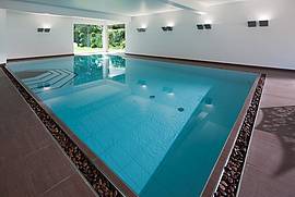 BY indoor pool P10 - Steuler Pool Linings