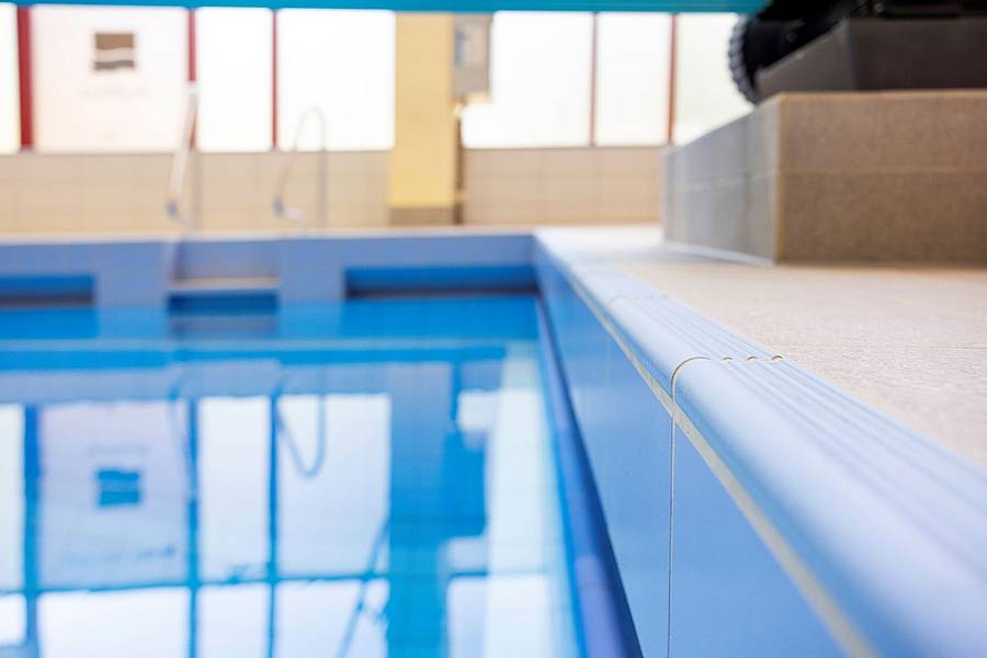 Halle/Saale Schwimmhalle Neustadt - Steuler Pool Linings