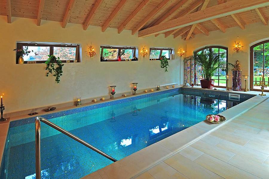 BY indoor pool P13 - Steuler Pool Linings