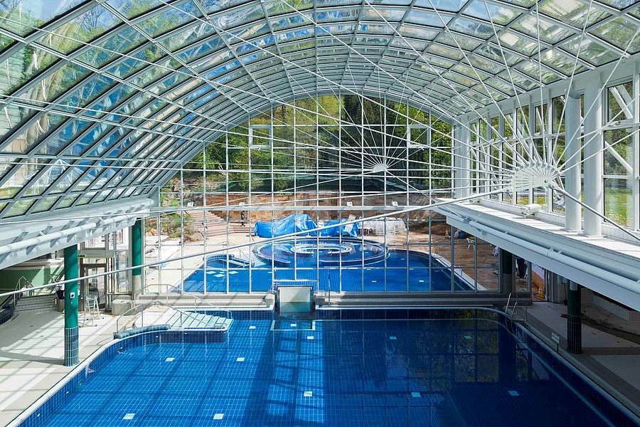 Stuttgart Mineralbad Cannstatt - Steuler Pool Linings