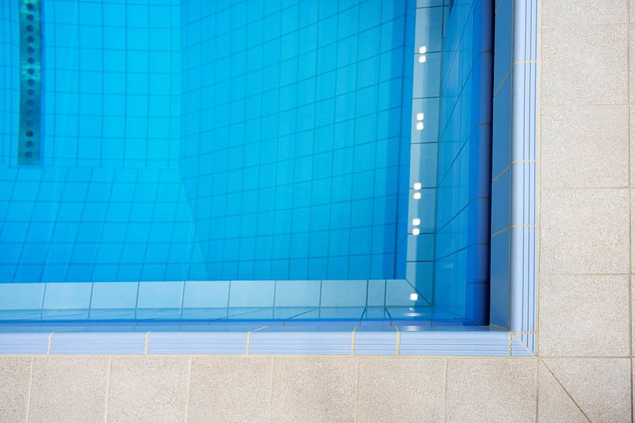 Halle/Saale Schwimmhalle Neustadt - Steuler Pool Linings