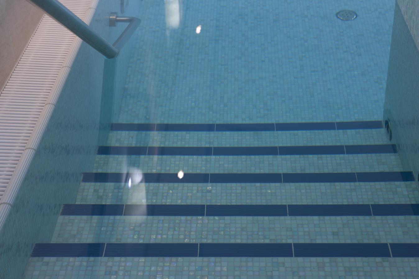 NSH indoor pool P11 - Steuler Pool Linings