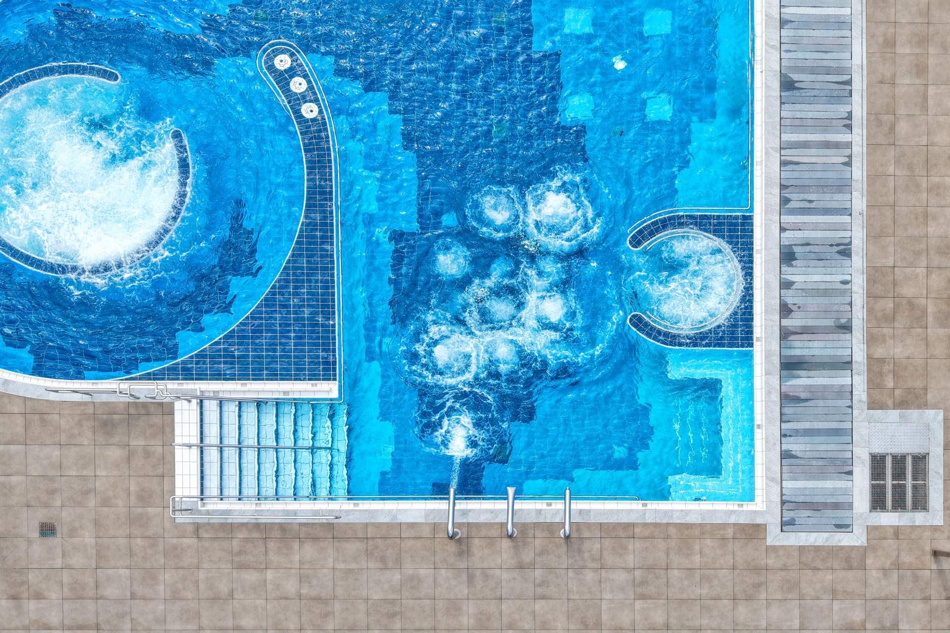 [Translate to English (DUMMY):] Bad Schlema Actinon - Steuler Pool Linings