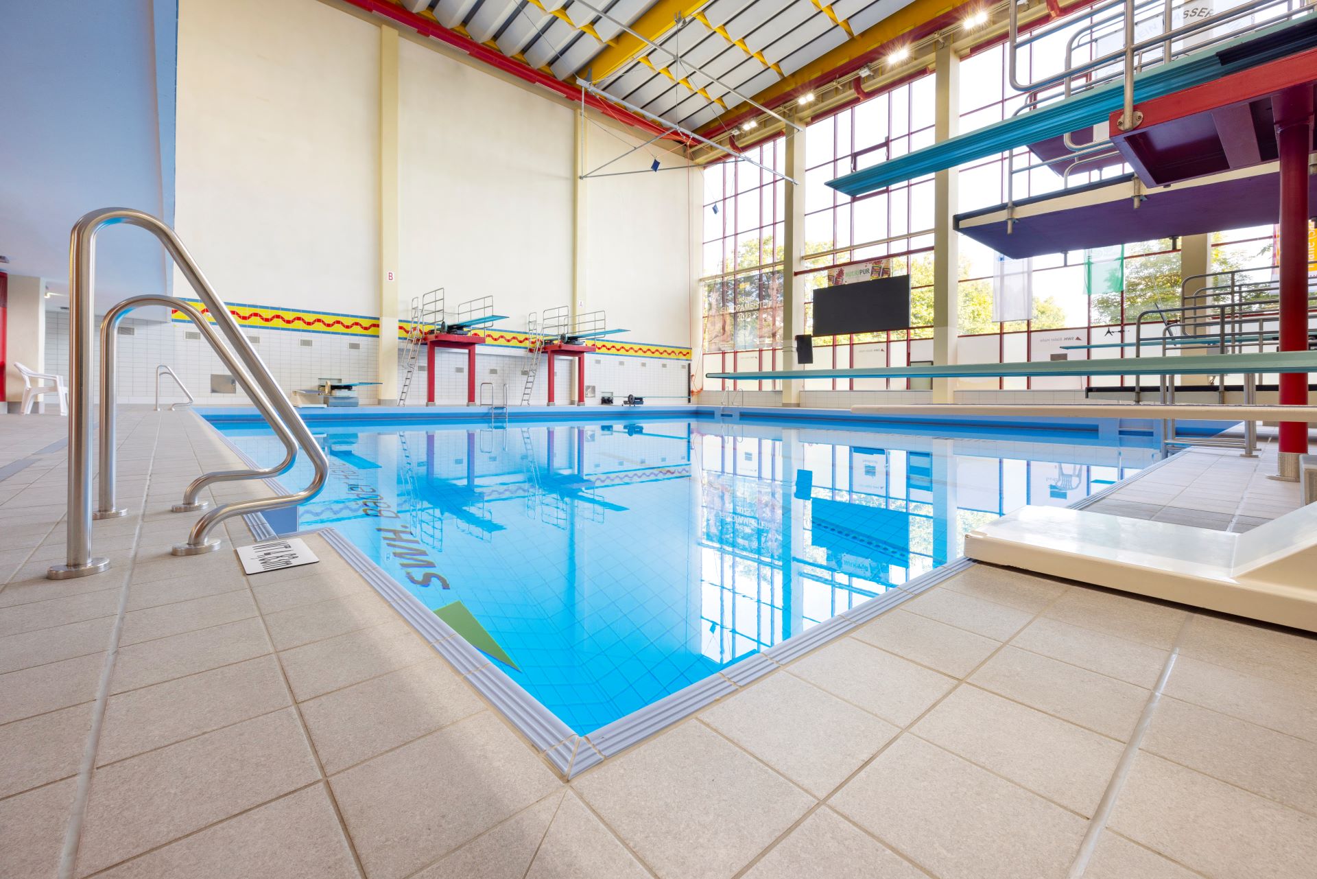 Halle/Saale Schwimmhalle Neustadt - Steuler Pool Linings