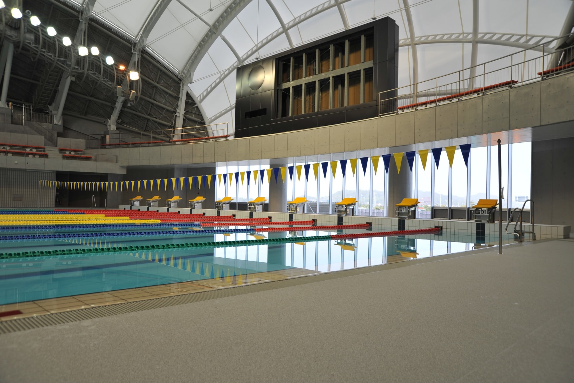 Yamaguchi / JP indoor pool - Steuler Pool Linings